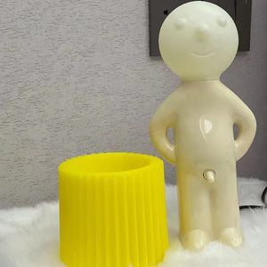 👦💡A Little Shy Man Creative Lamp