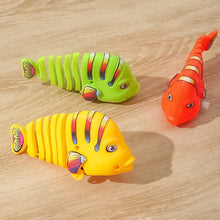 Load image into Gallery viewer, 🐠Clockwork Swinging Cartoon Fish  Toys🐠