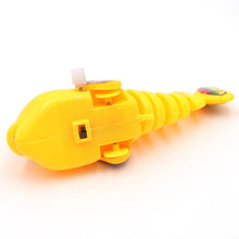 Load image into Gallery viewer, 🐠Clockwork Swinging Cartoon Fish  Toys🐠