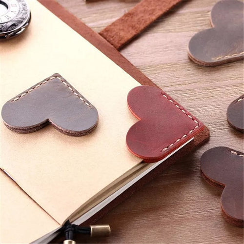 🤎Vintage Leather Heart Bookmark Page Corner