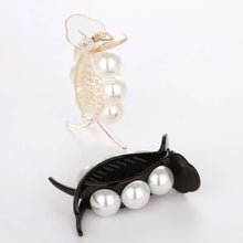 Load image into Gallery viewer, Elegant Pearl Hair Clip