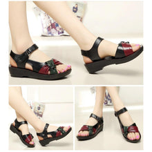 Load image into Gallery viewer, Comfortable Flat Sandals With Soft Soles